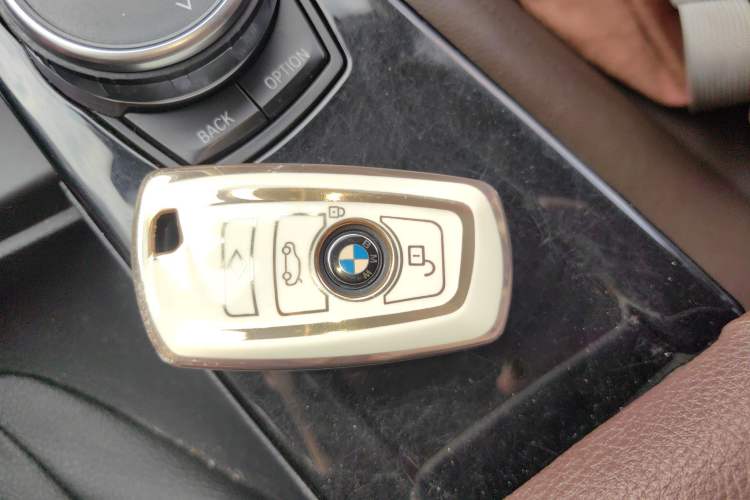 Used BMW 3 Series 2019 320Li Fashion Model Interior 1