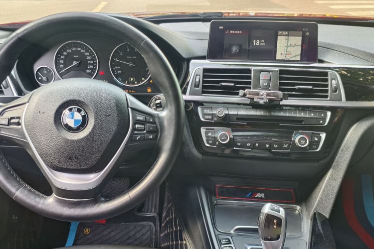 Used BMW 3 Series 2019 320Li Fashion Model Interior 2