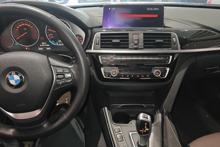 Used BMW 3 Series 2019 320Li Fashion Model Interior 2