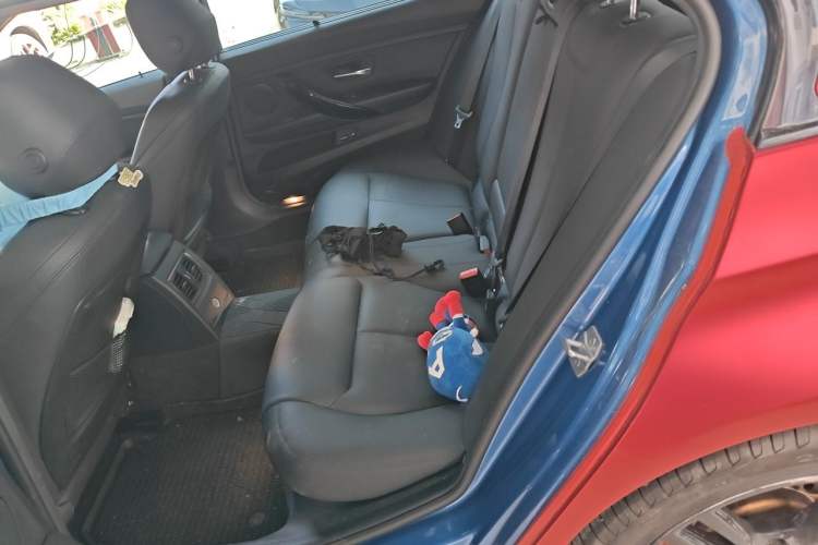 Used BMW 3 Series 2019 320Li M Luxury Package Left Rear Seat