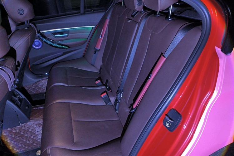 Used BMW 3 Series 2019 320i M Sport Night Edition Left Rear Seat