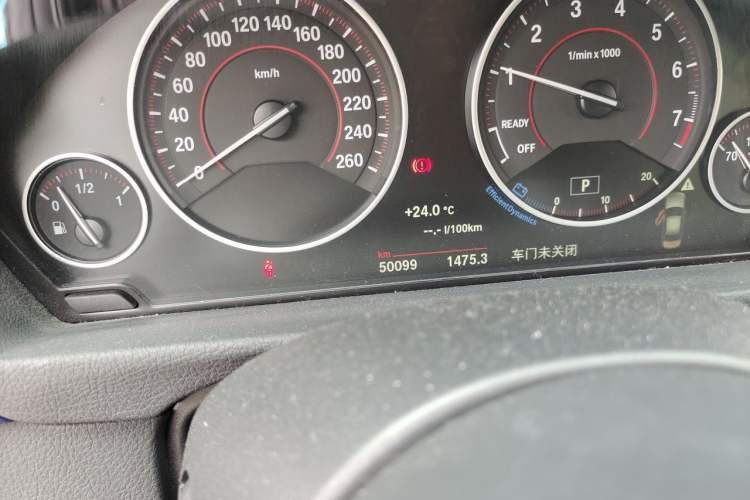 Used BMW 3 Series 2019 320i M Sport Package Odometer Close Up