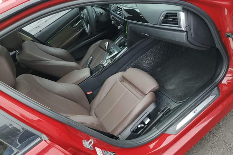 Used BMW 3 Series 2019 320Li M Sport Package Right Front Seat