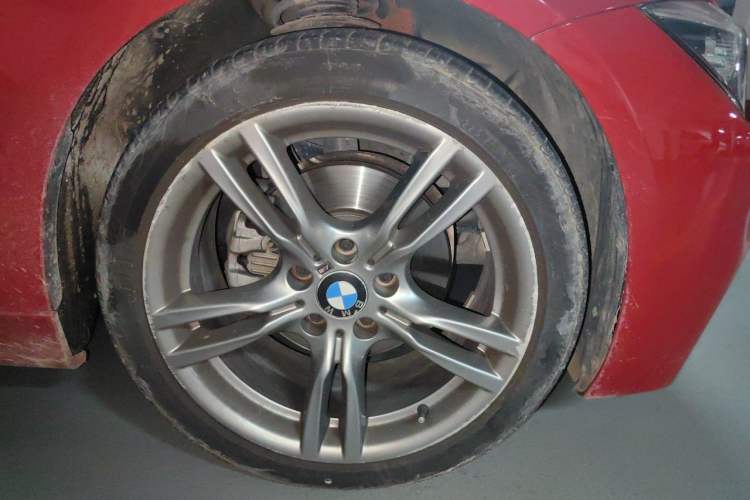 Used BMW 3 Series 2019 320Li M Sport Night Edition Right Front Wheel Hub