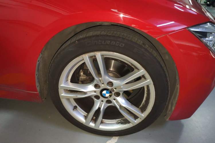 Used BMW 3 Series 2019 320Li M Sport Package Right Front Wheel Hub
