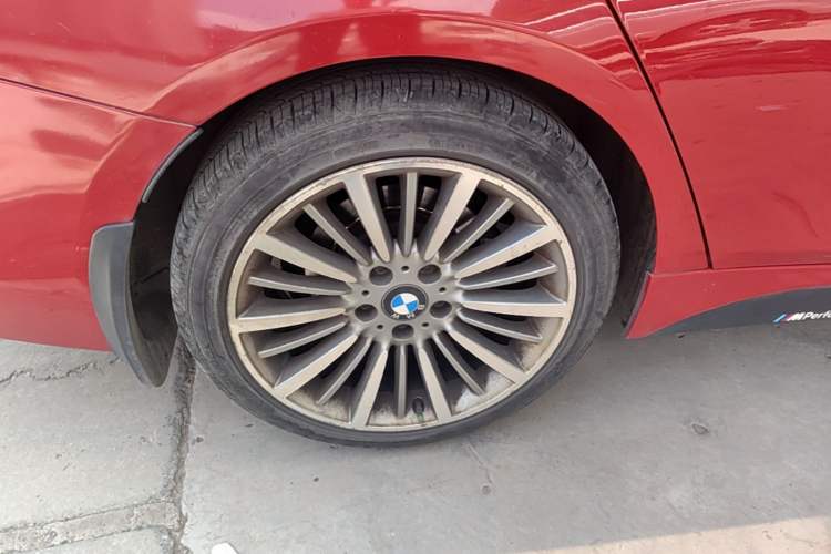 Used BMW 3 Series 2019 320Li Fashion Model Right Rear Wheel Hub