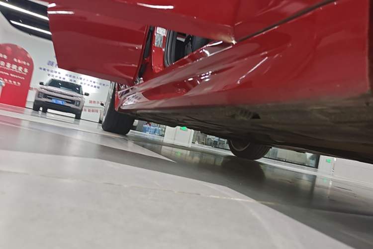 Used BMW 3 Series 2019 320i M Sport Package Right Side Sill