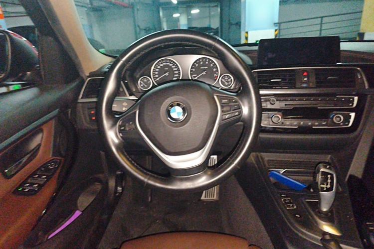 Used BMW 3 Series 2019 320Li Fashion Model Steering Wheel