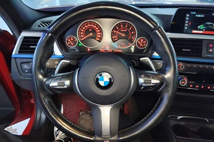 Used BMW 3 Series 2019 320i M Sport Package Steering Wheel