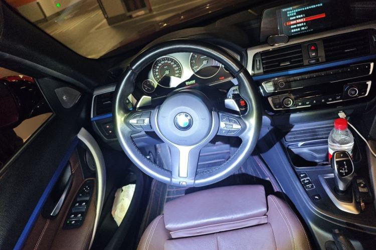 Used BMW 3 Series 2019 320i M Sport Package Steering Wheel
