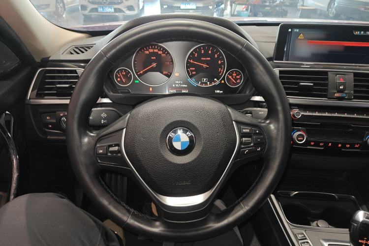Used BMW 3 Series 2019 320Li Fashion Model Steering Wheel
