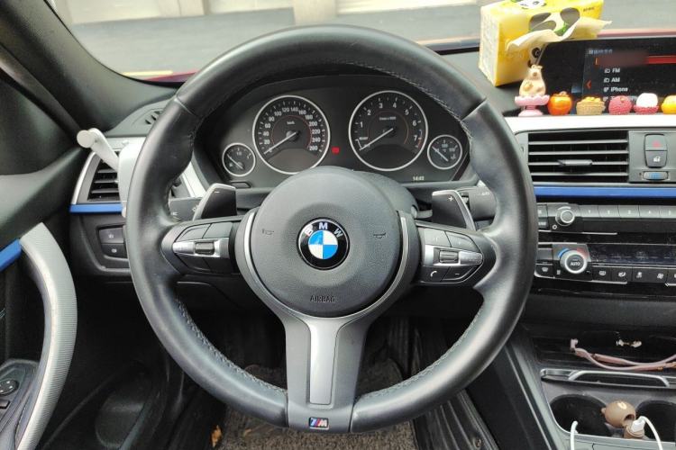 Used BMW 3 Series 2019 320i M Sport Package Steering Wheel