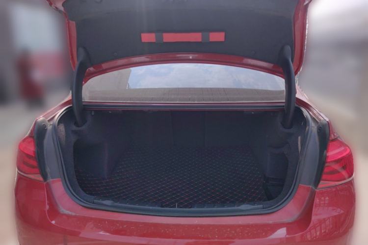 Used BMW 3 Series 2019 320Li Fashion Model Trunk