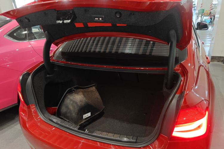 Used BMW 3 Series 2019 320Li Fashion Model Trunk