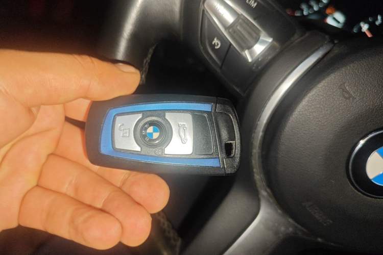 Used BMW 3 Series 2019 320i M Sport Night Edition Vehicle Key