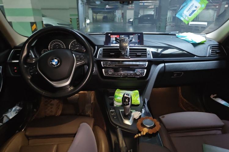 Used BMW 3 Series 2019 320Li Fashion Model Center Console