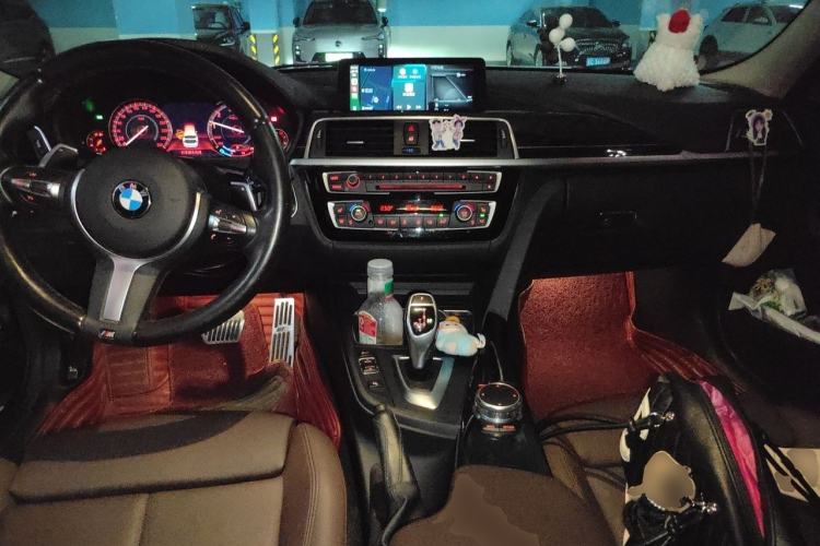 Used BMW 3 Series 2019 320Li M Sport Night Edition Center Console