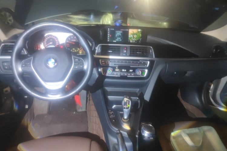 Used BMW 3 Series 2019 320Li Fashion Model Center Console