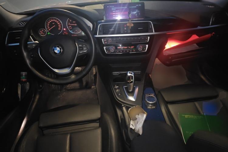 Used BMW 3 Series 2019 320Li Fashion Model Center Console