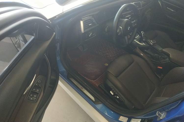 Used BMW 3 Series 2019 320Li M Sport Package Driver Seat