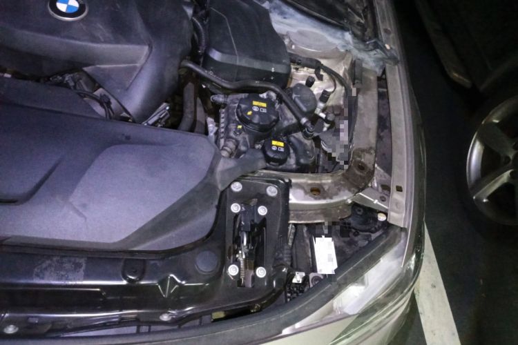 Used BMW 3 Series 2019 320Li Fashion Model Engine Bay Left