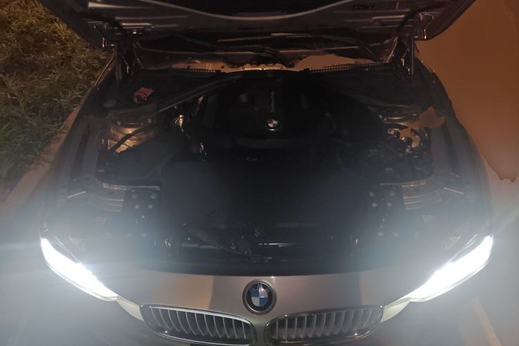 Used BMW 3 Series 2019 320Li Fashion Model Engine Bay