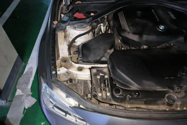 Used BMW 3 Series 2019 320Li M Luxury Package Engine Bay Right