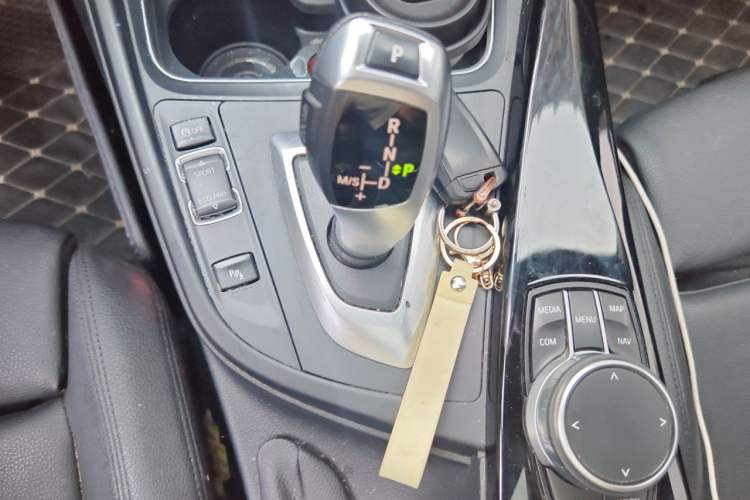 Used BMW 3 Series 2019 320Li Fashion Model Gear Lever