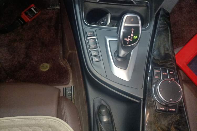 Used BMW 3 Series 2019 320Li M Sport Night Edition Gear Lever