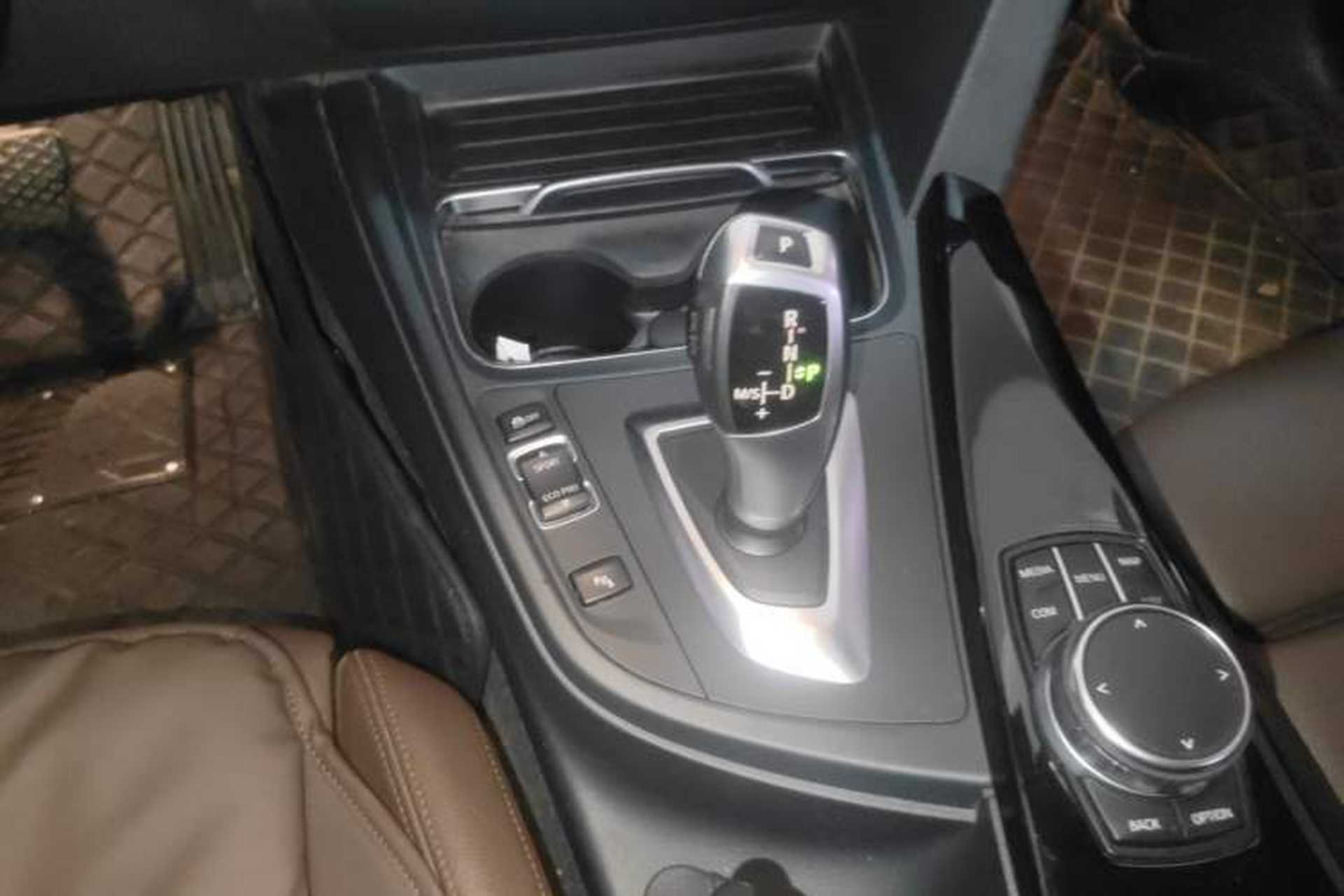 Used BMW 3 Series 2019 320Li Fashion Model Gear Lever