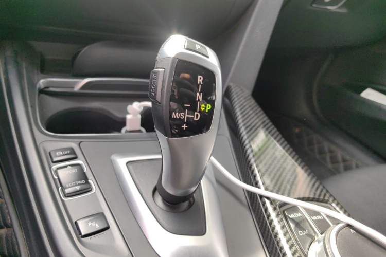 Used BMW 3 Series 2019 320Li Fashion Model Gear Lever