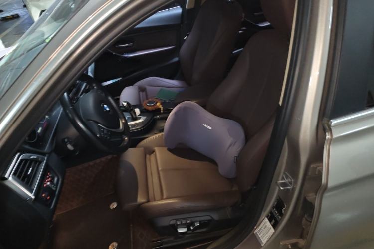 Used BMW 3 Series 2019 320Li Fashion Model Left Front Seat
