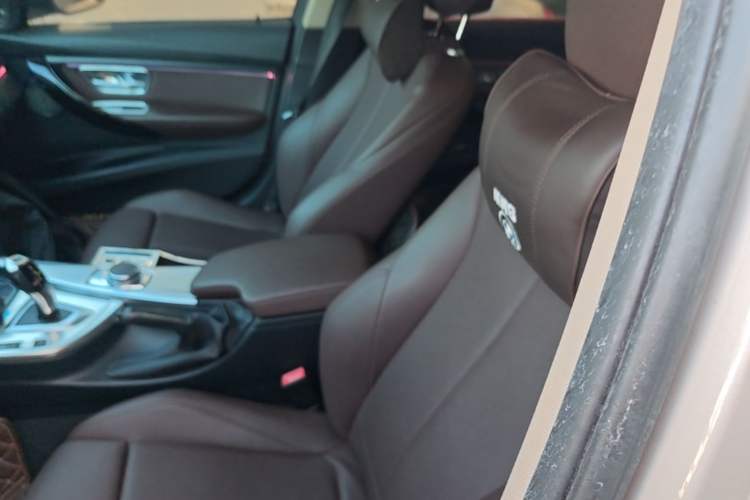 Used BMW 3 Series 2019 320Li Fashion Model Left Front Seat