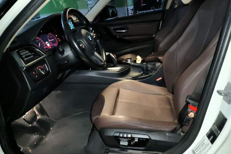 Used BMW 3 Series 2019 320Li M Luxury Package Left Front Seat