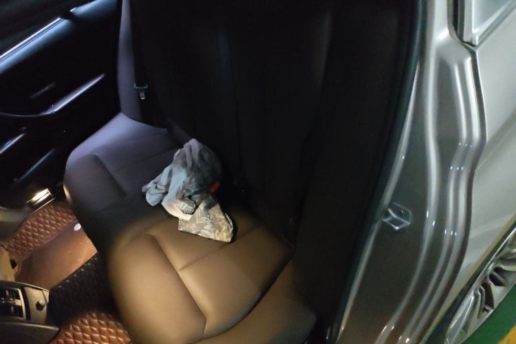 Used BMW 3 Series 2019 320Li Fashion Model Left Rear Seat