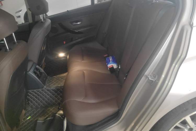 Used BMW 3 Series 2019 320Li Fashion Model Left Rear Seat