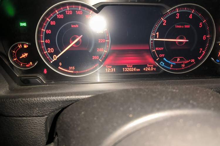 Used BMW 3 Series 2019 320Li M Luxury Package Odometer Close Up