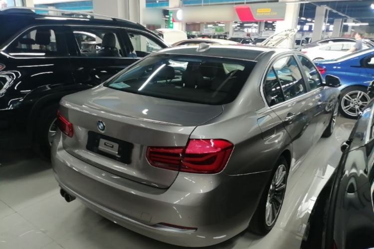 Used BMW 3 Series 2019 320Li xDrive Fashion Model Rear Right 45 Deg
