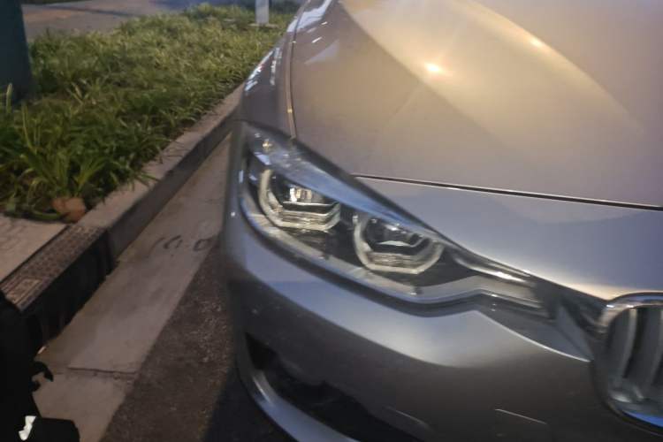 Used BMW 3 Series 2019 320Li Fashion Model Right Front Headlight