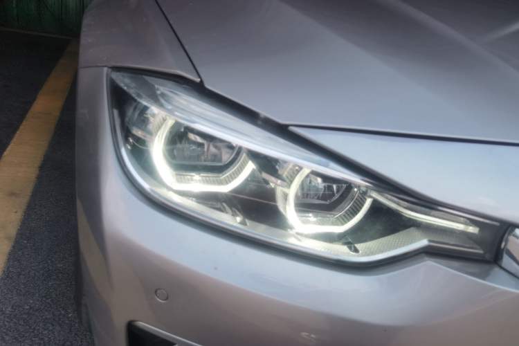 Used BMW 3 Series 2019 320Li Fashion Model Right Front Headlight