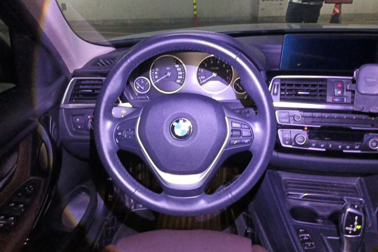 Used BMW 3 Series 2019 320Li Fashion Model Steering Wheel