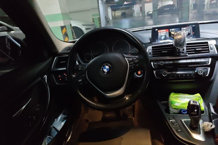 Used BMW 3 Series 2019 320Li Fashion Model Steering Wheel
