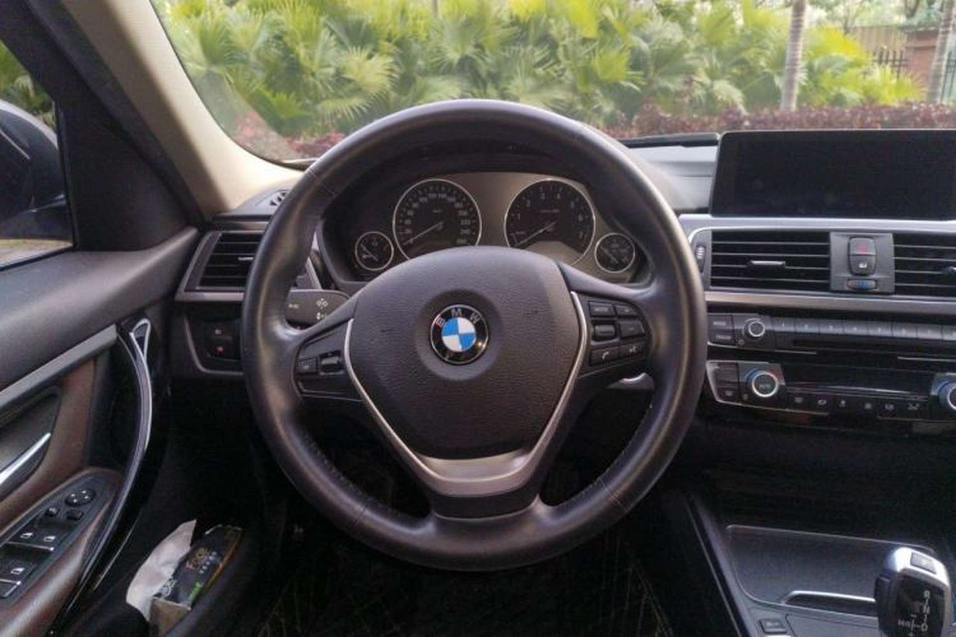 Used BMW 3 Series 2019 320Li Fashion Model Steering Wheel