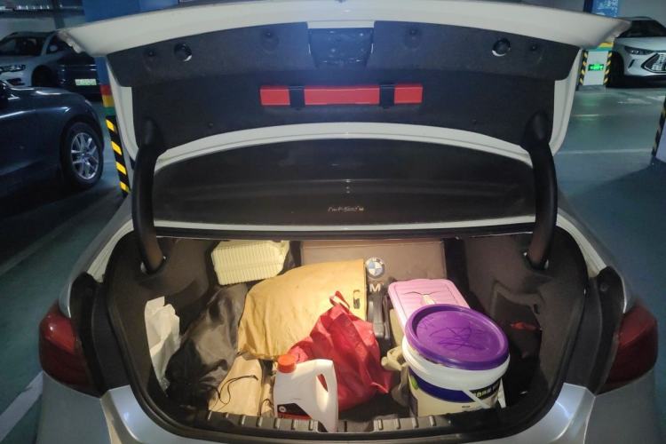 Used BMW 3 Series 2019 320Li M Sport Package Trunk