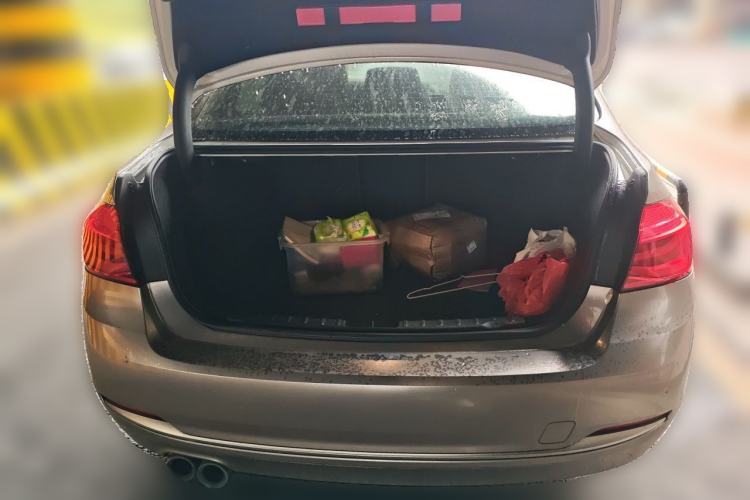 Used BMW 3 Series 2019 320Li Fashion Model Trunk