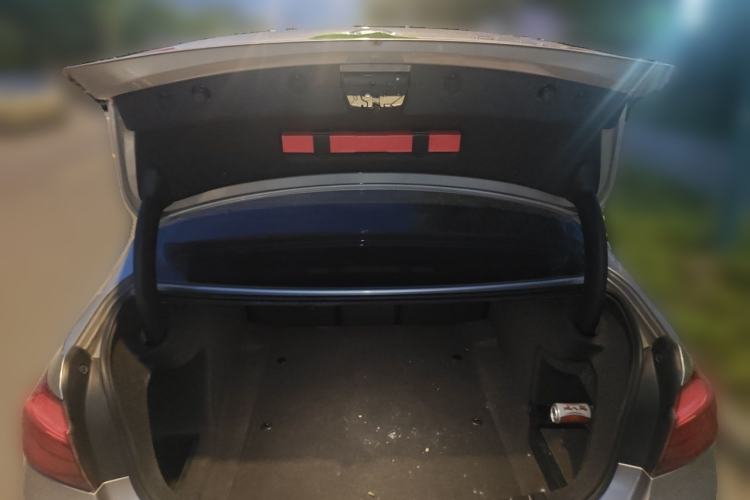 Used BMW 3 Series 2019 320Li Fashion Model Trunk