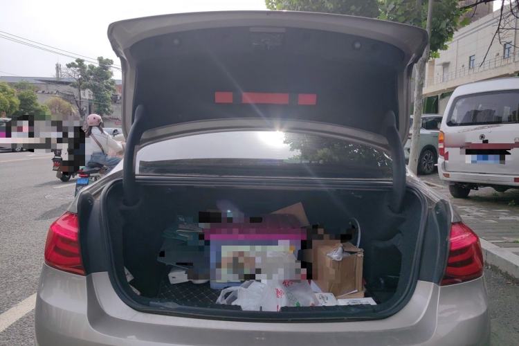 Used BMW 3 Series 2019 320Li Fashion Model Trunk