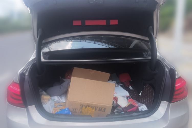 Used BMW 3 Series 2019 320Li Fashion Model Trunk