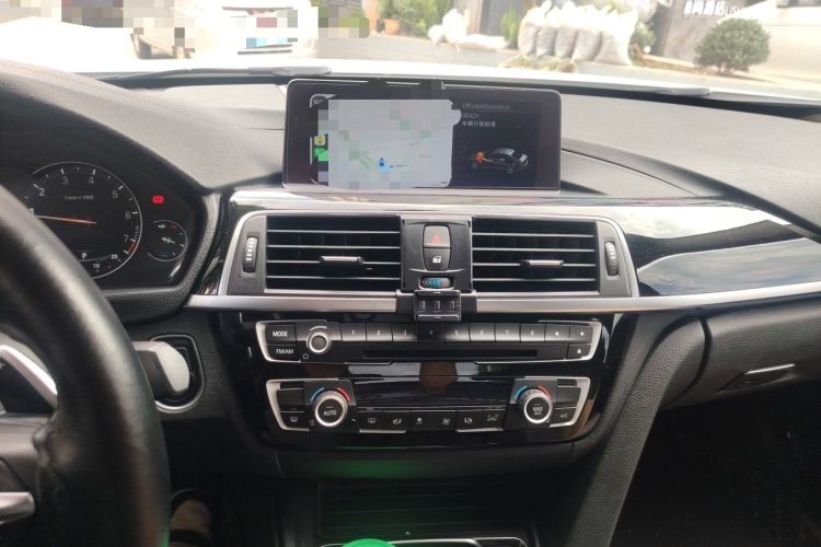 Used BMW 3 Series 2019 320Li M Sport Package Audio And AC Panel