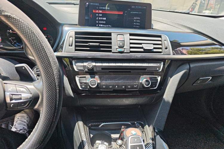 Used BMW 3 Series 2019 320Li M Sport Package Audio And AC Panel